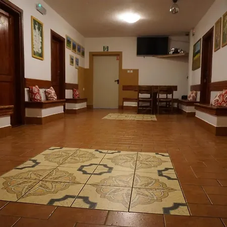 بيت ضيافة Osrodek Wczasowy Jodelka